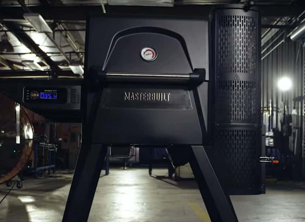 Masterbuilt Gravity Fed 560 Smoker and Grill